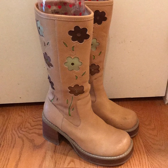 Vintage Candies Leather Flower Boots 